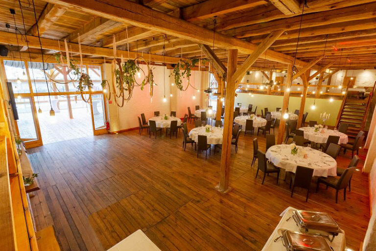 Hochzeitslocation ACANTUS EventScheune